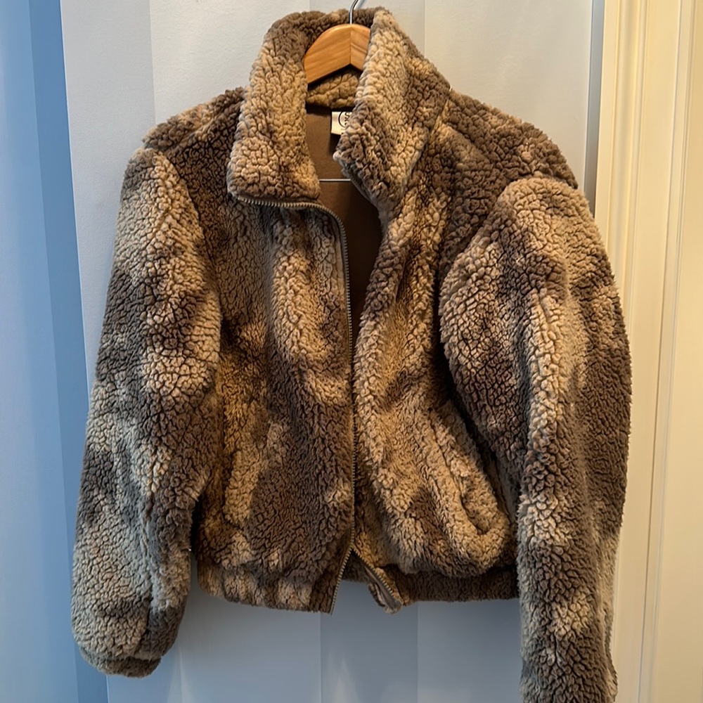 Adorable faux Shearling two-tone jacket